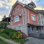 Διαμέρισμα Berc Egerszalók